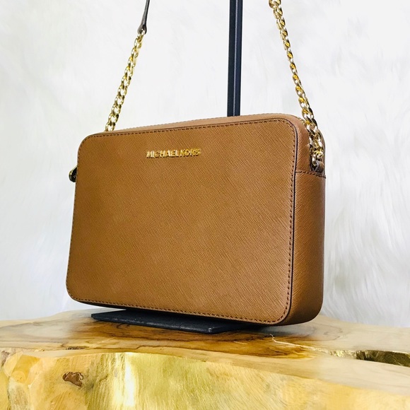 Michael Kors Jet Set Item Crossbody Bag - Picture 2 of 8